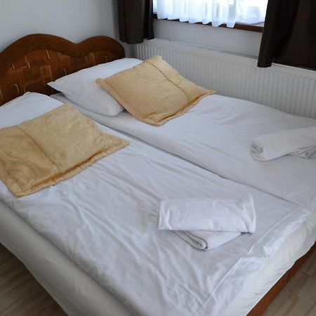 Bed and Breakfast Gosciniec Kaszebe Leba Exterior foto