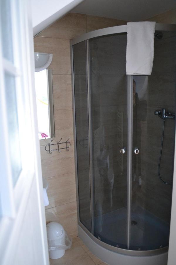 Bed and Breakfast Gosciniec Kaszebe Leba Exterior foto