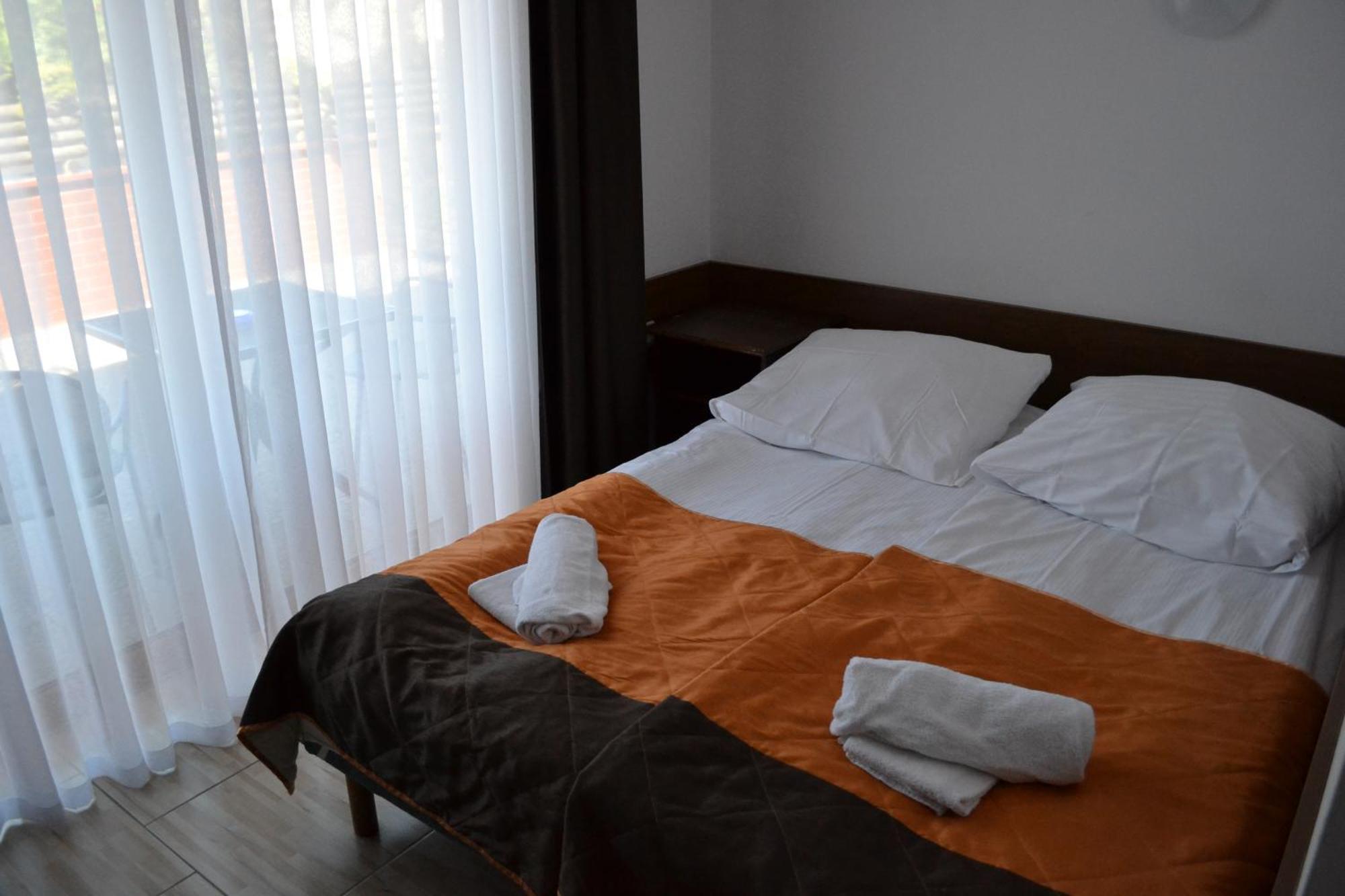 Bed and Breakfast Gosciniec Kaszebe Leba Exterior foto