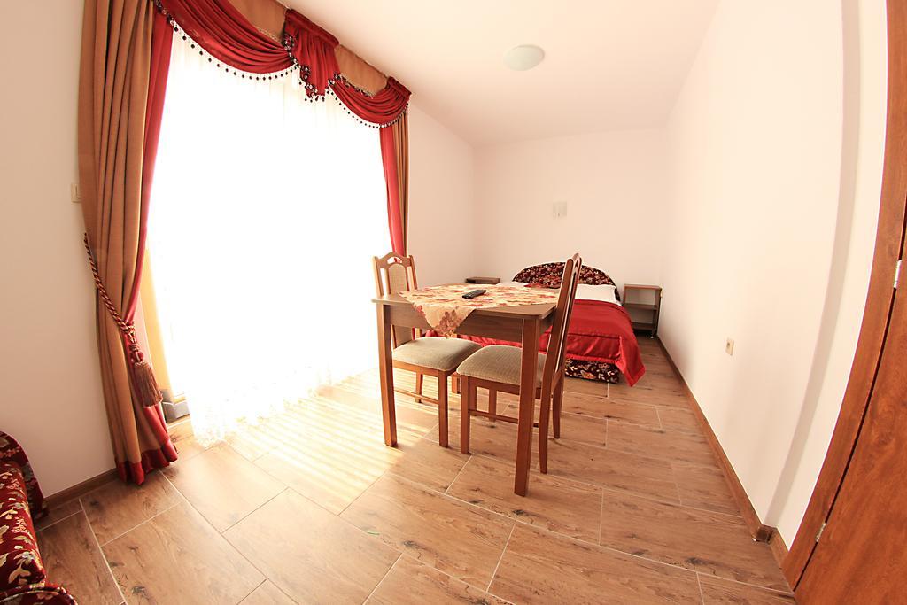 Bed and Breakfast Gosciniec Kaszebe Leba Exterior foto